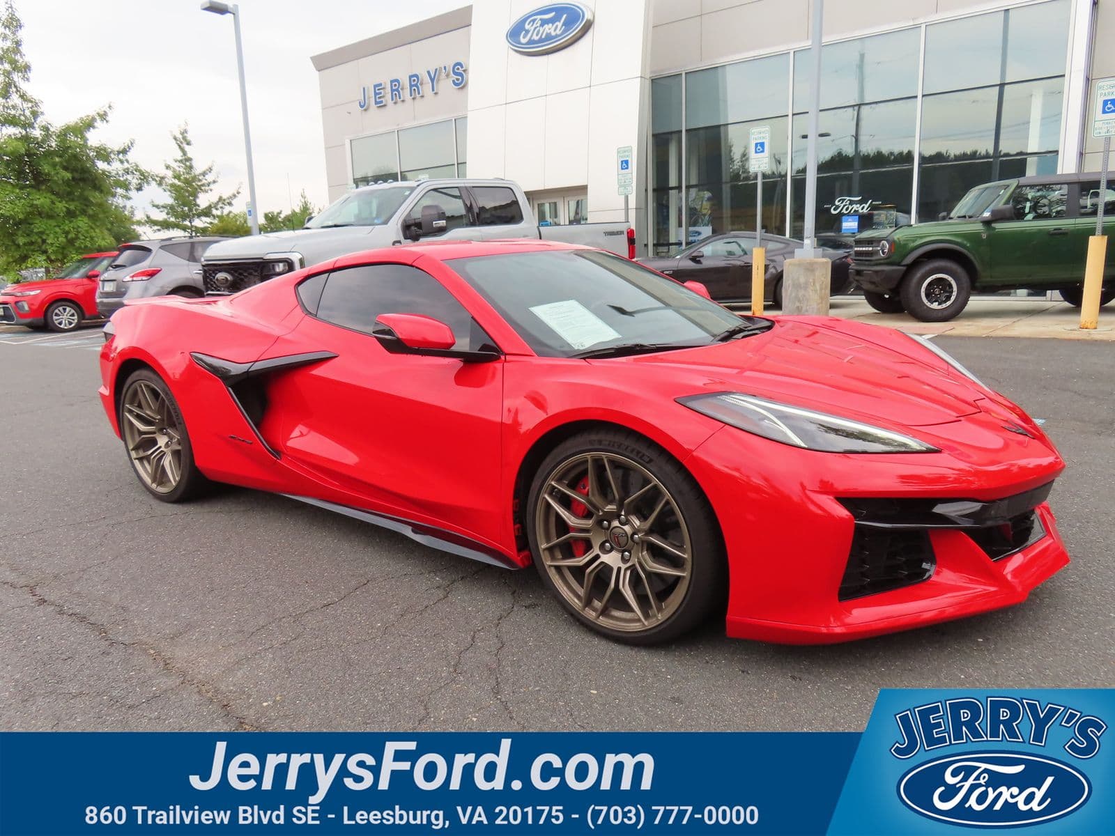 2023 Chevrolet Corvette Z06 — photo 1 of 43