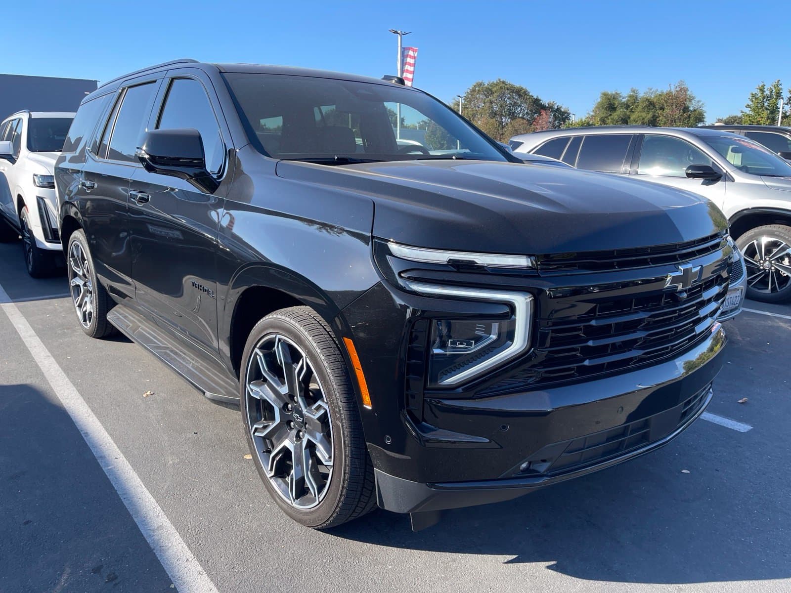2025 Chevrolet Tahoe RST — photo 1 of 7