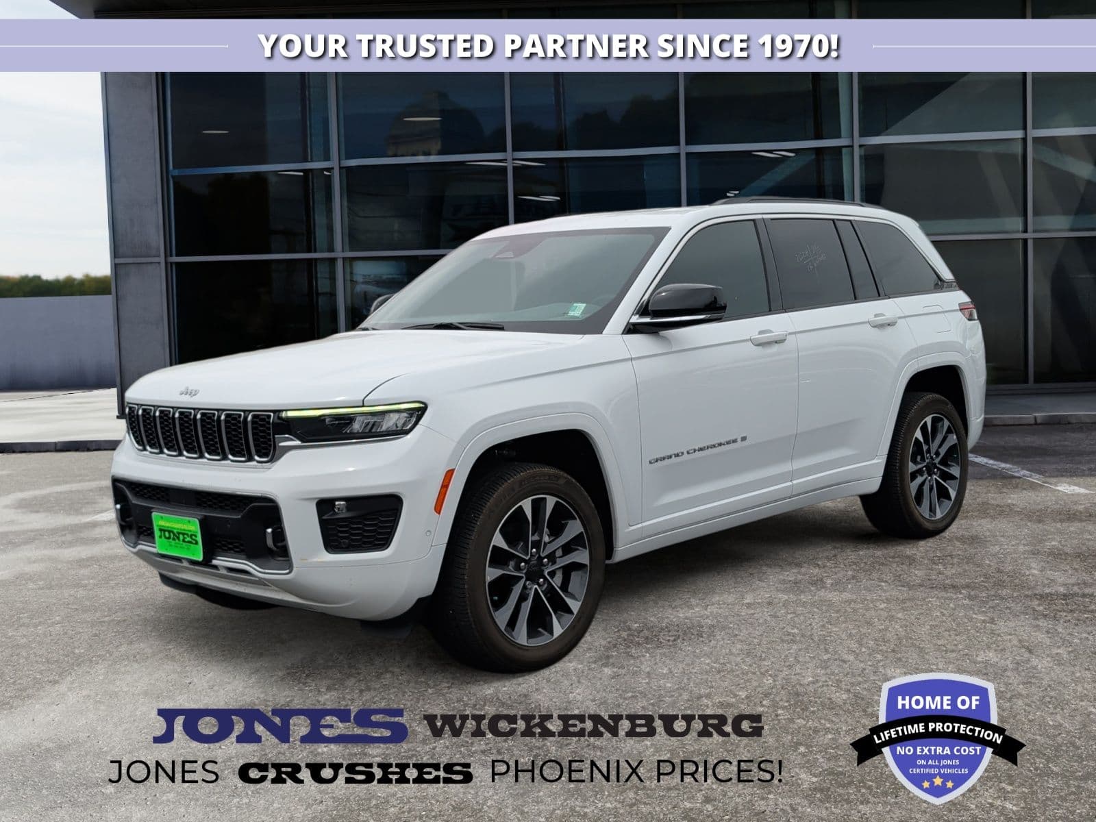 2025 Jeep Grand Cherokee Overland — photo 1 of 9