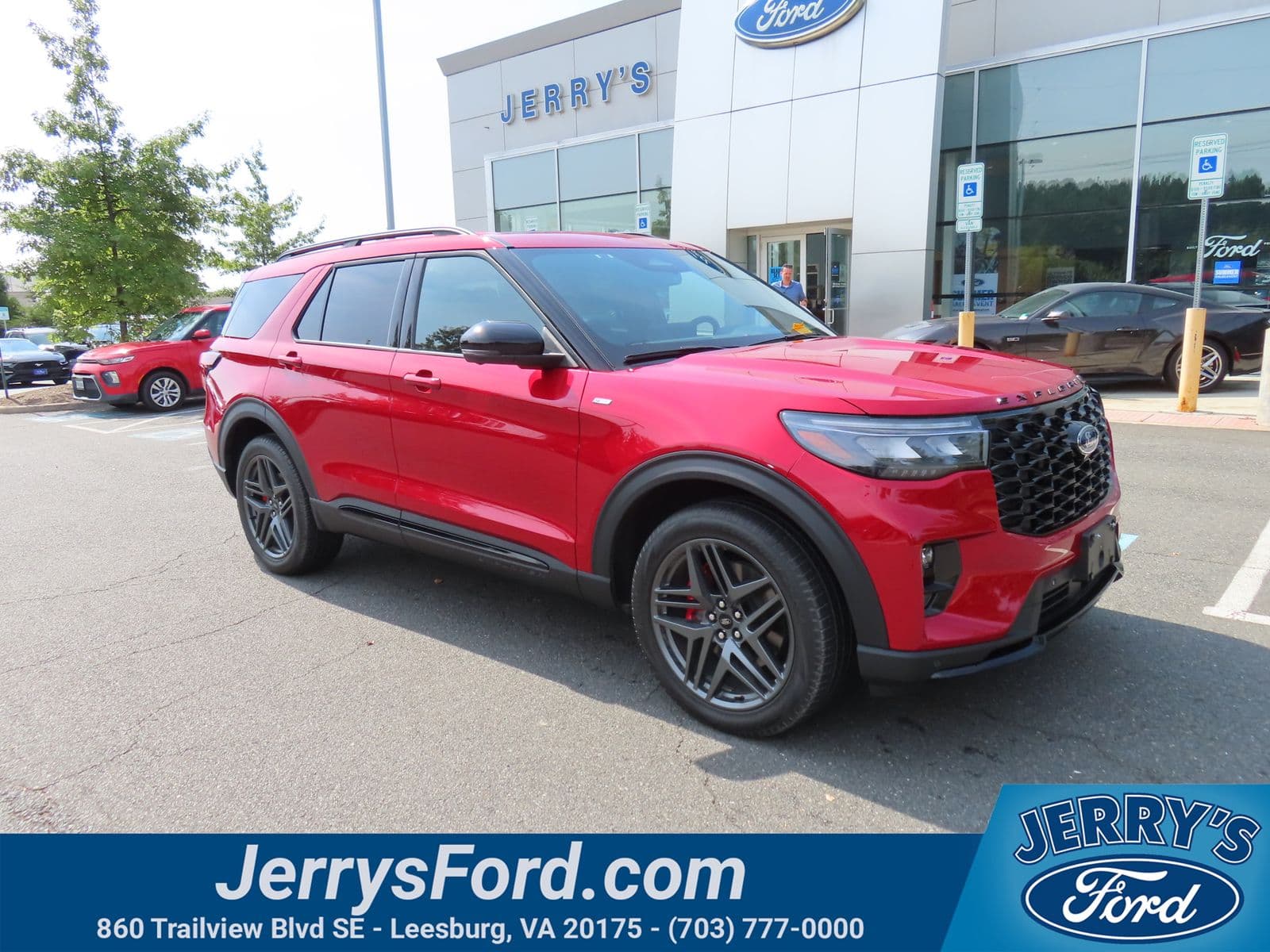 2025 Ford Explorer ST-Line — photo 1 of 44