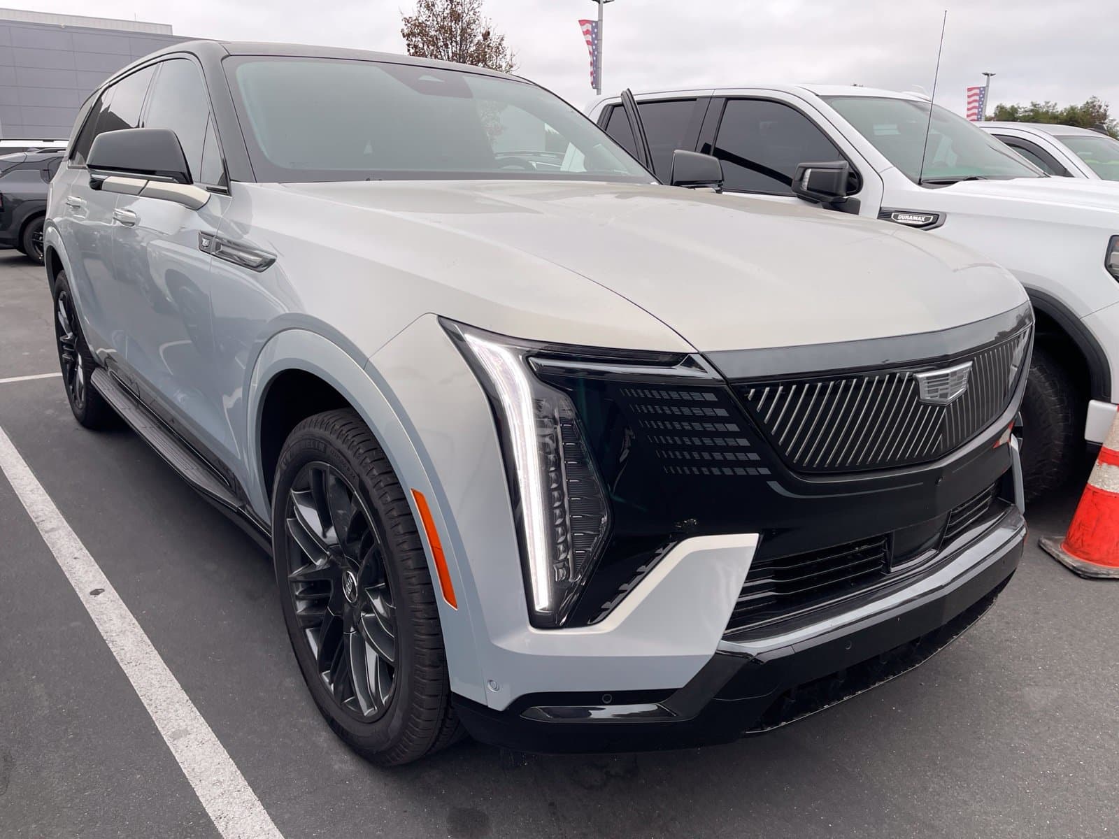 2025 Cadillac Escalade IQ Sport 2 — photo 1 of 7