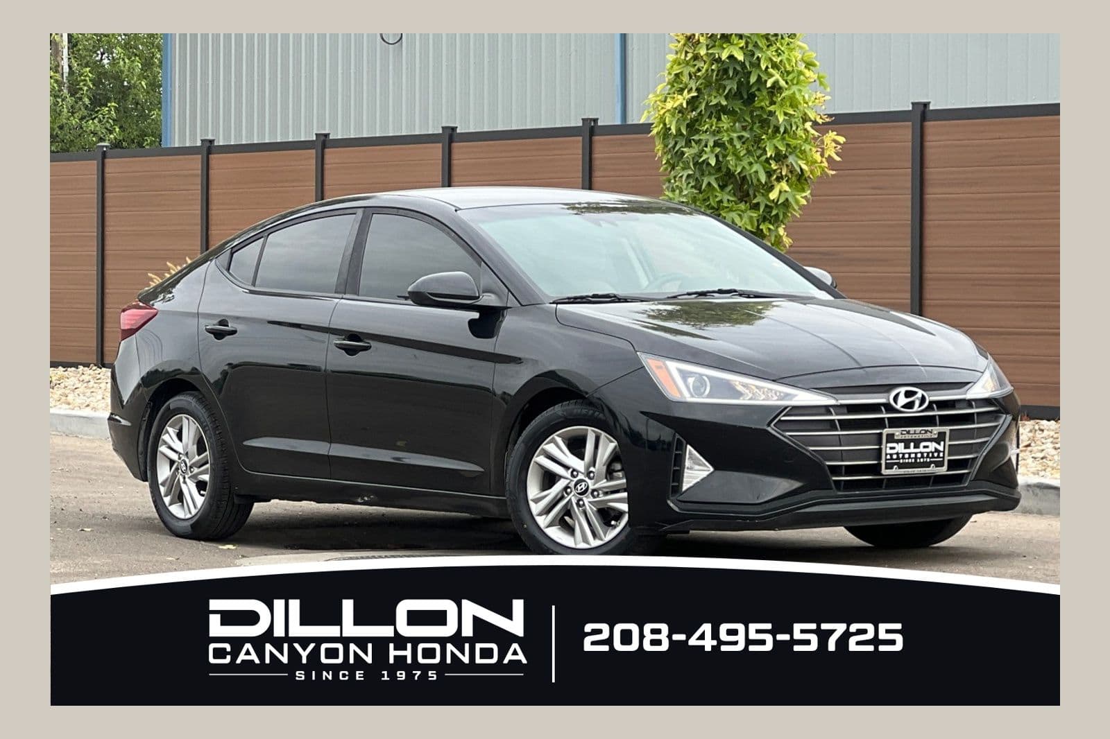 2019 Hyundai Elantra SEL — photo 1 of 25