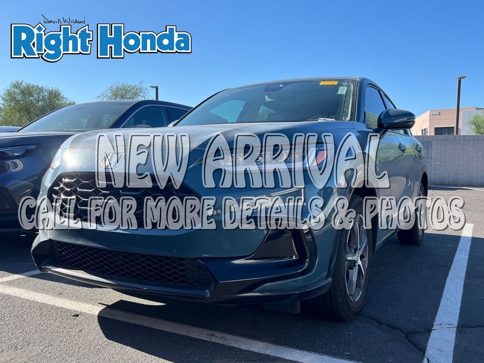 2024 Honda HR-V EX-L — photo 1 of 12