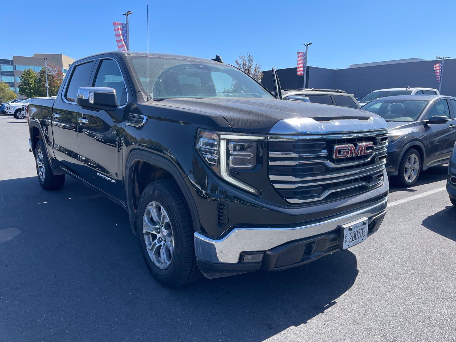 2025 GMC Sierra 1500 SLT — photo 1 of 7