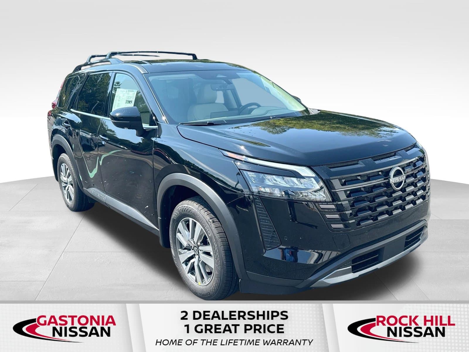 2026 Nissan Pathfinder SL — photo 1 of 35