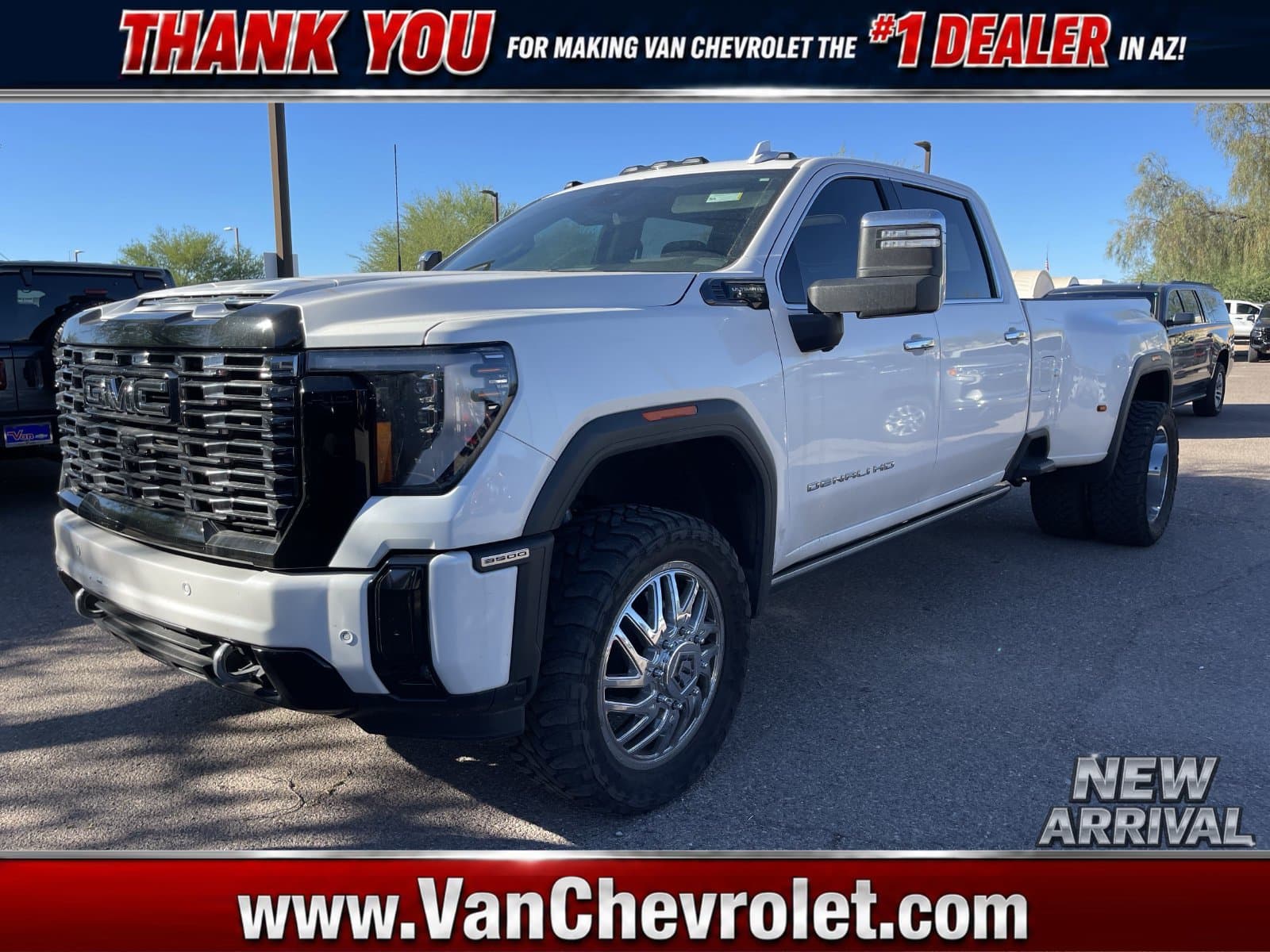 2025 GMC Sierra 3500HD Denali Ultimate — photo 1 of 13