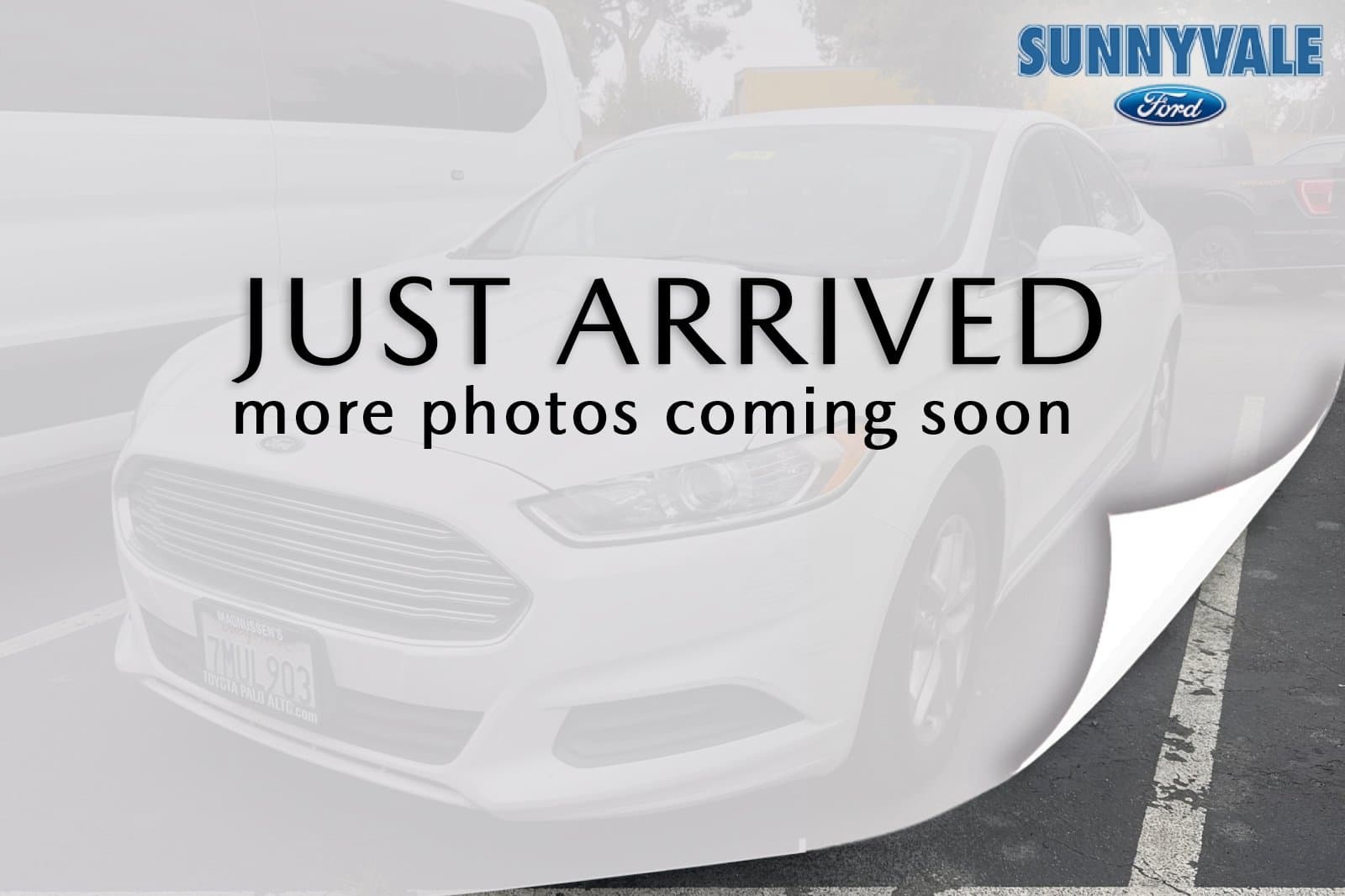 2016 Ford Fusion SE — photo 1 of 10