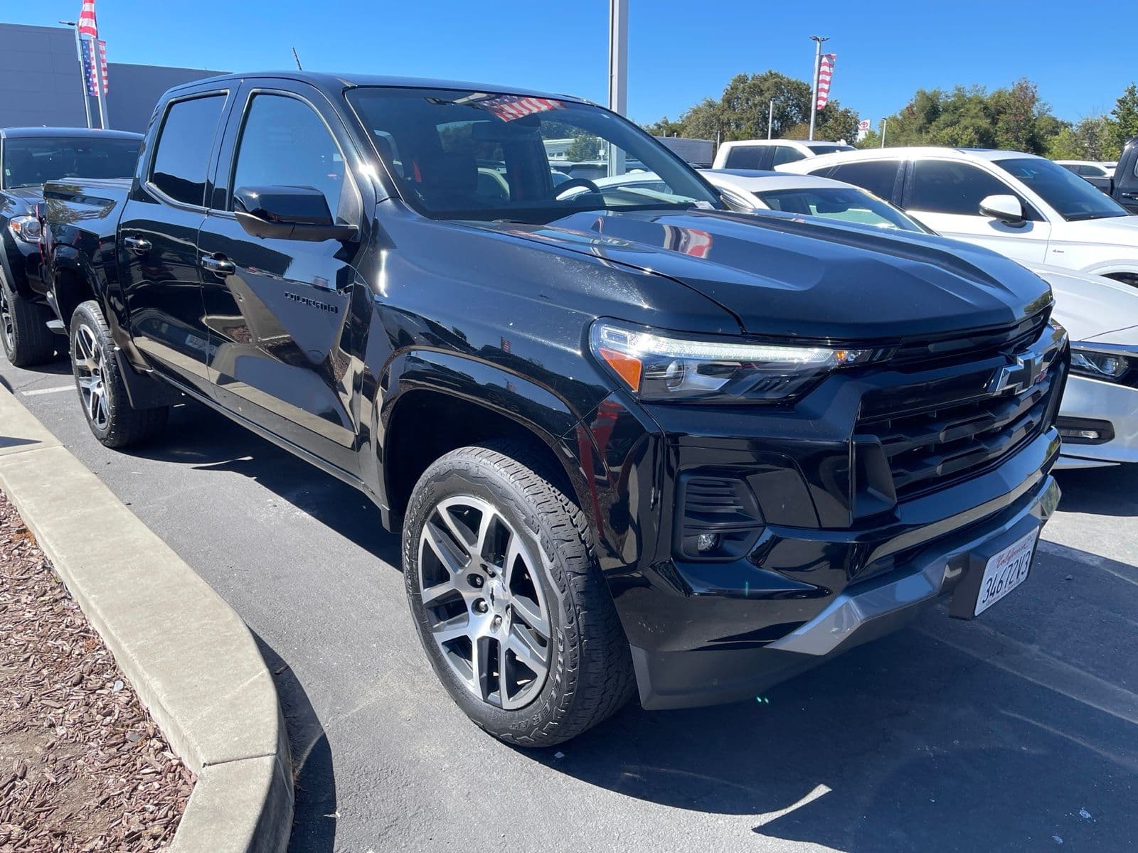 2023 Chevrolet Colorado 4WD Z71 — photo 1 of 7
