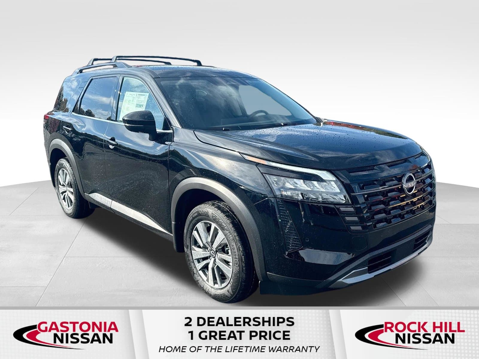 2026 Nissan Pathfinder SL — photo 1 of 35