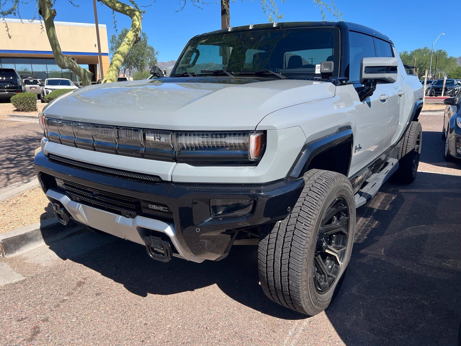 2024 GMC HUMMER EV Pickup 3X — photo 1 of 11