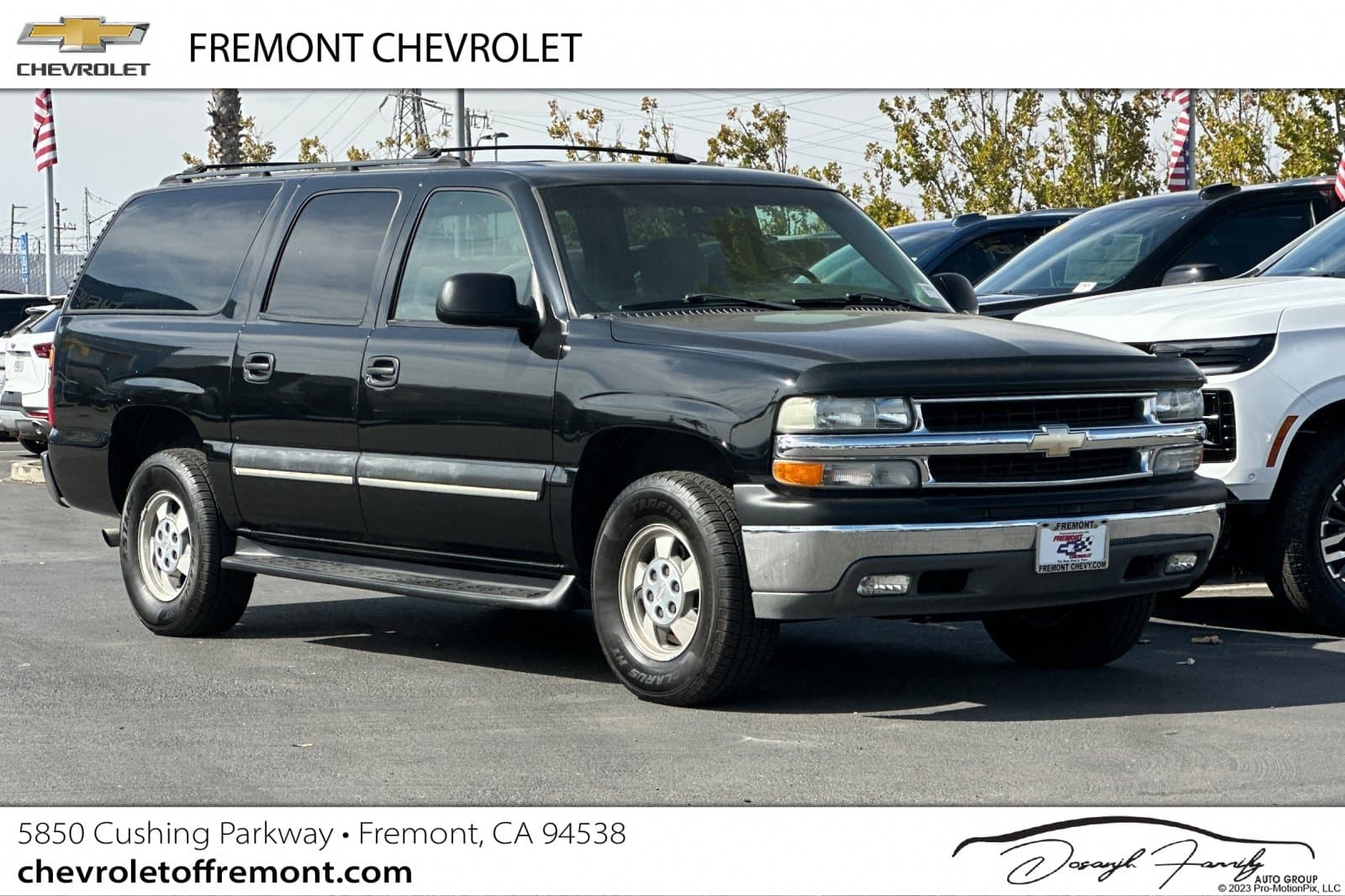 2003 Chevrolet Suburban LS — photo 1 of 51