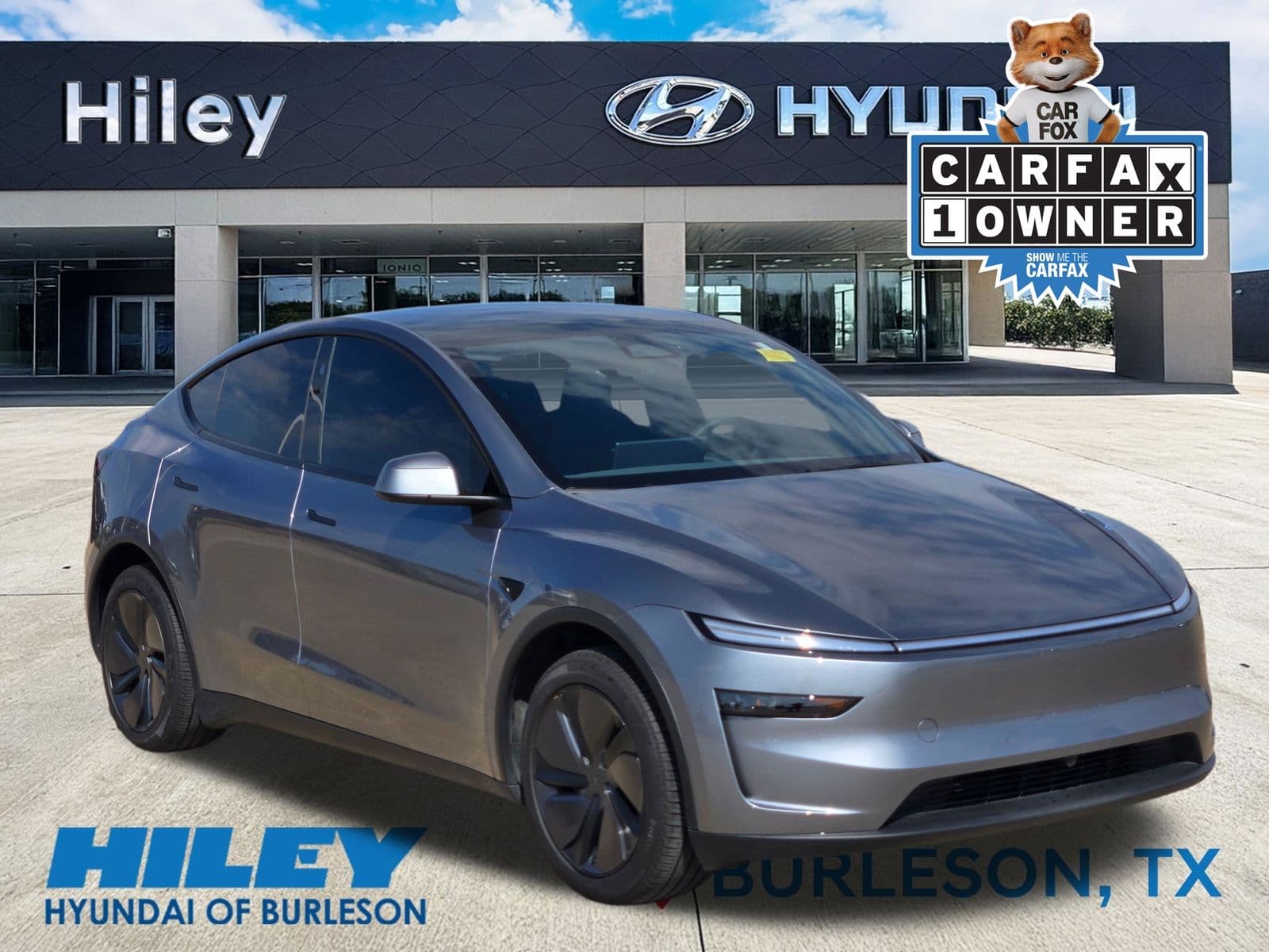 2026 Tesla Model Y Base — photo 1 of 13