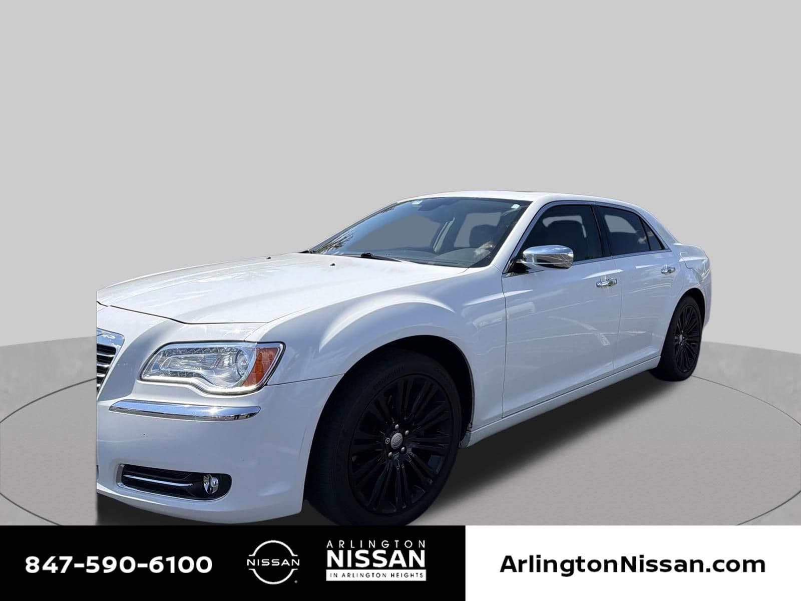 2011 Chrysler 300C Base — photo 1 of 18