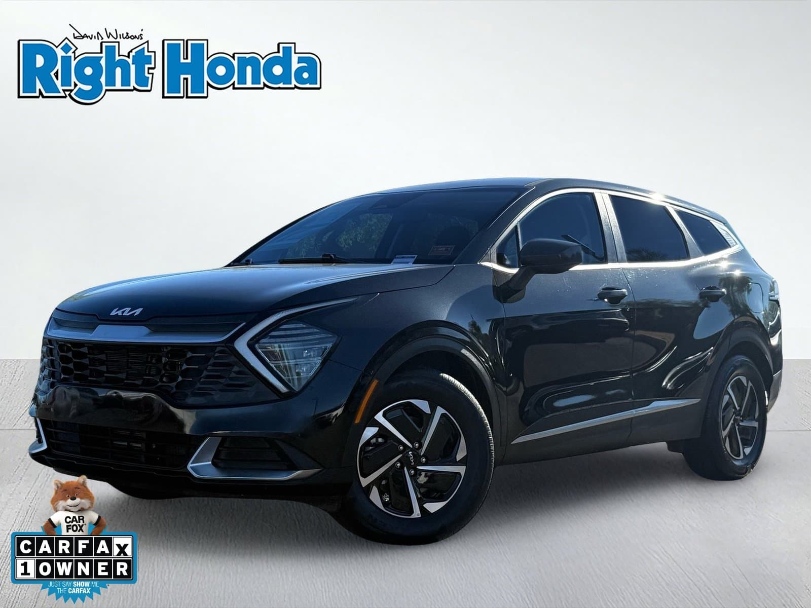 2025 Kia Sportage Hybrid LX — photo 1 of 34
