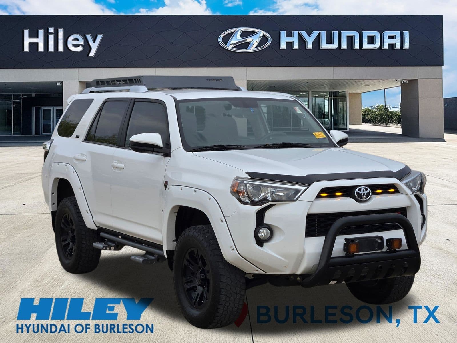 2016 Toyota 4Runner SR5 — photo 1 of 13