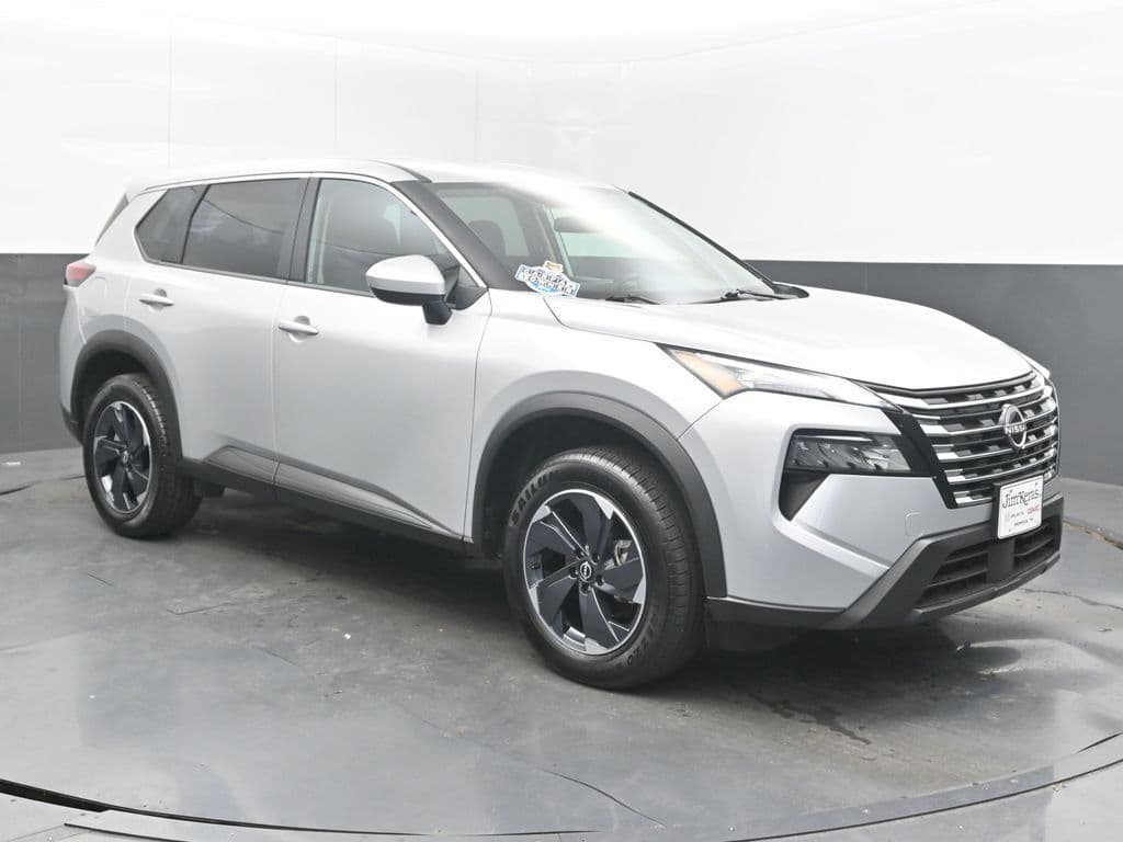2025 Nissan Rogue SV — photo 1 of 44