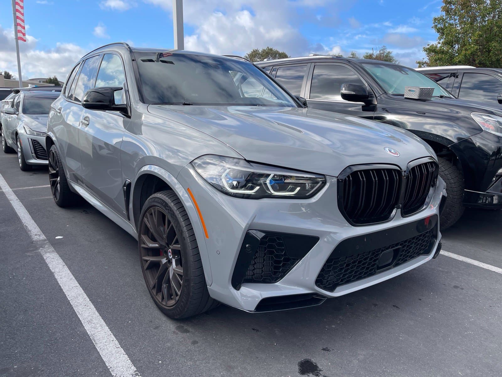 2022 BMW X5 M Base — photo 1 of 7