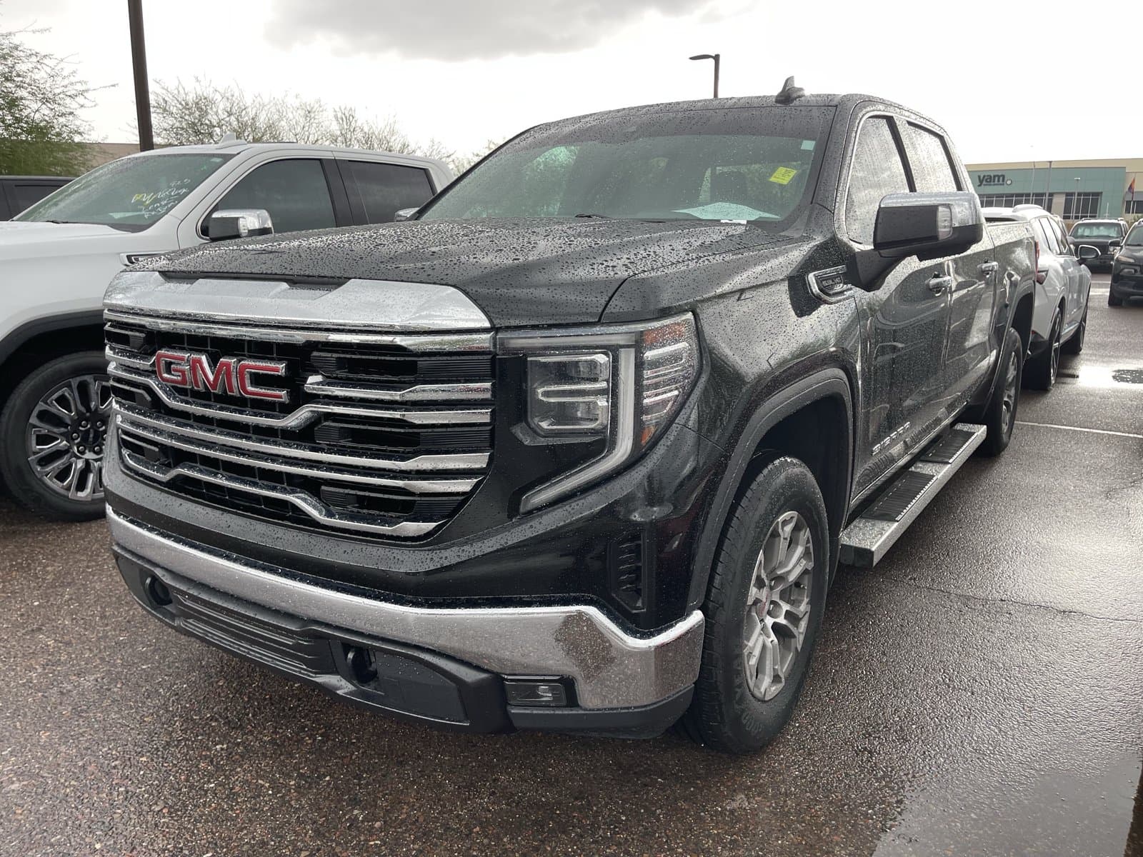 2023 GMC Sierra 1500 SLT — photo 1 of 11