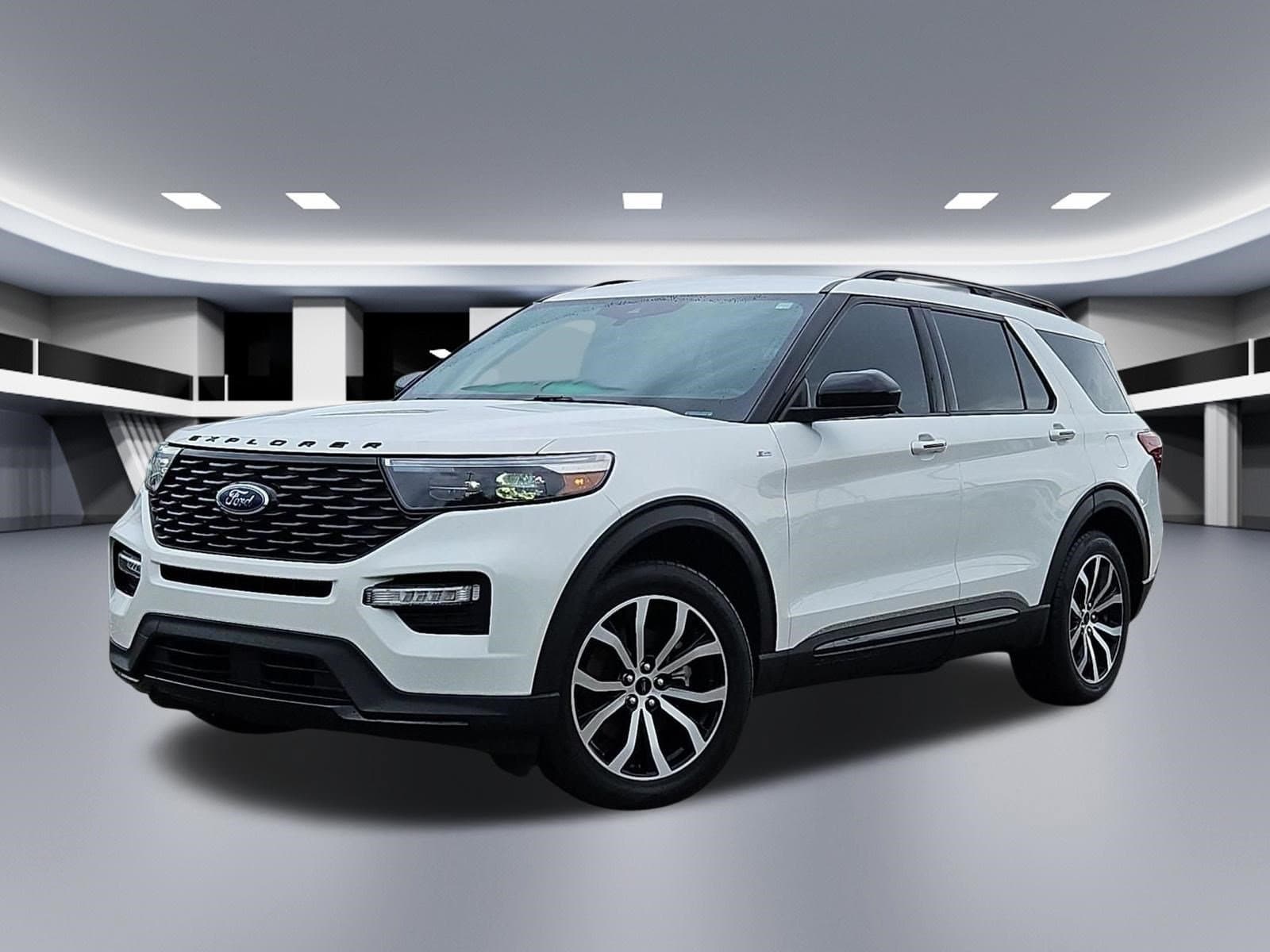 2022 Ford Explorer ST-Line — photo 1 of 26