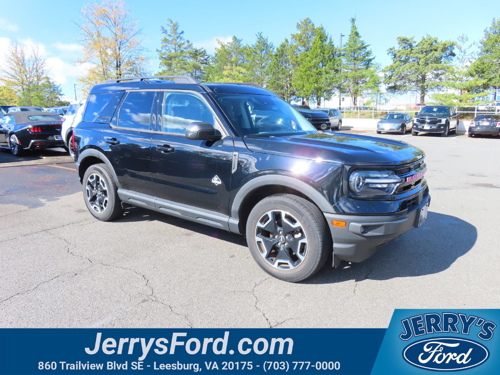 2021 Ford Bronco Sport Outer Banks — photo 1 of 32