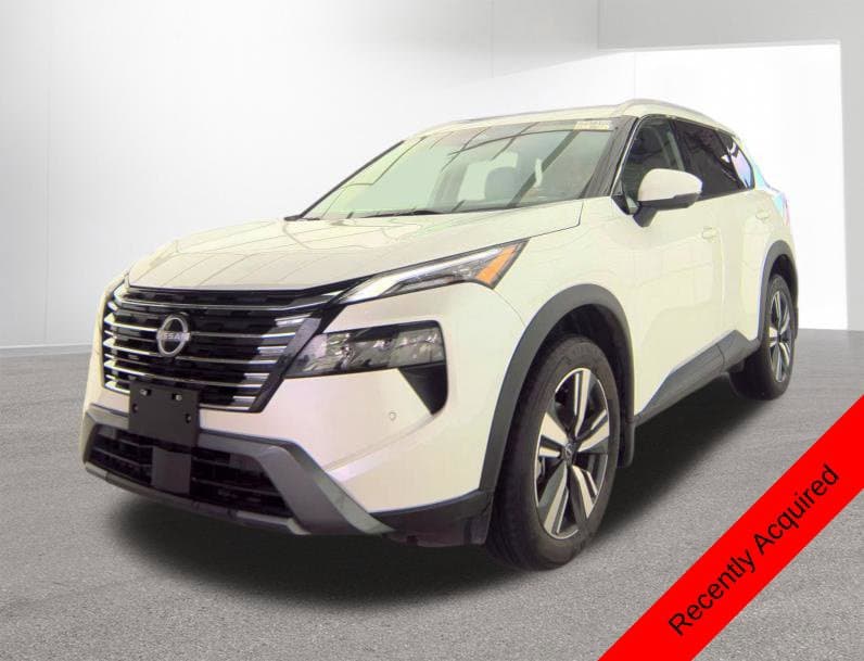 2024 Nissan Rogue SL — photo 1 of 11