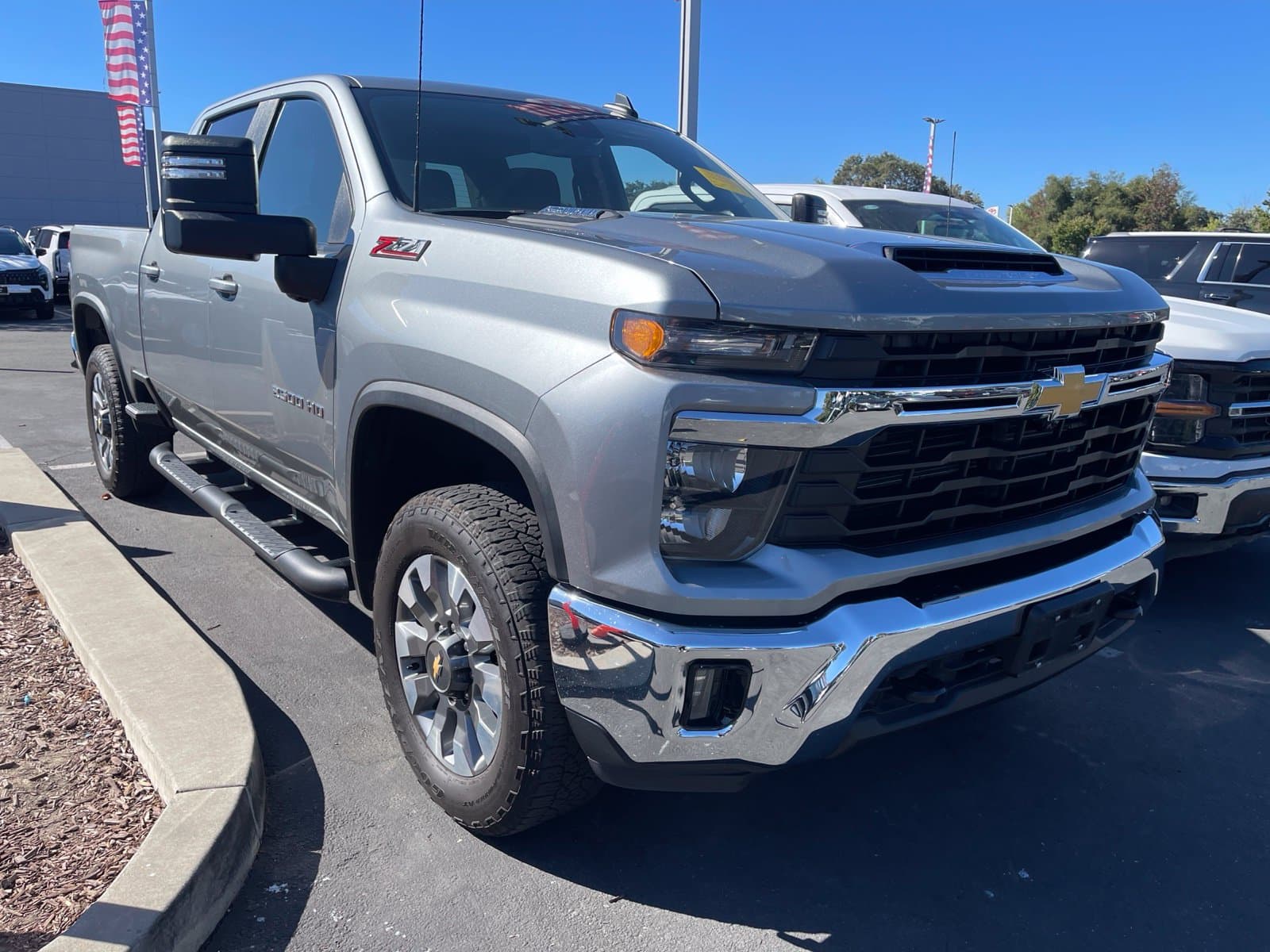 2024 Chevrolet Silverado 2500HD LT — photo 1 of 7