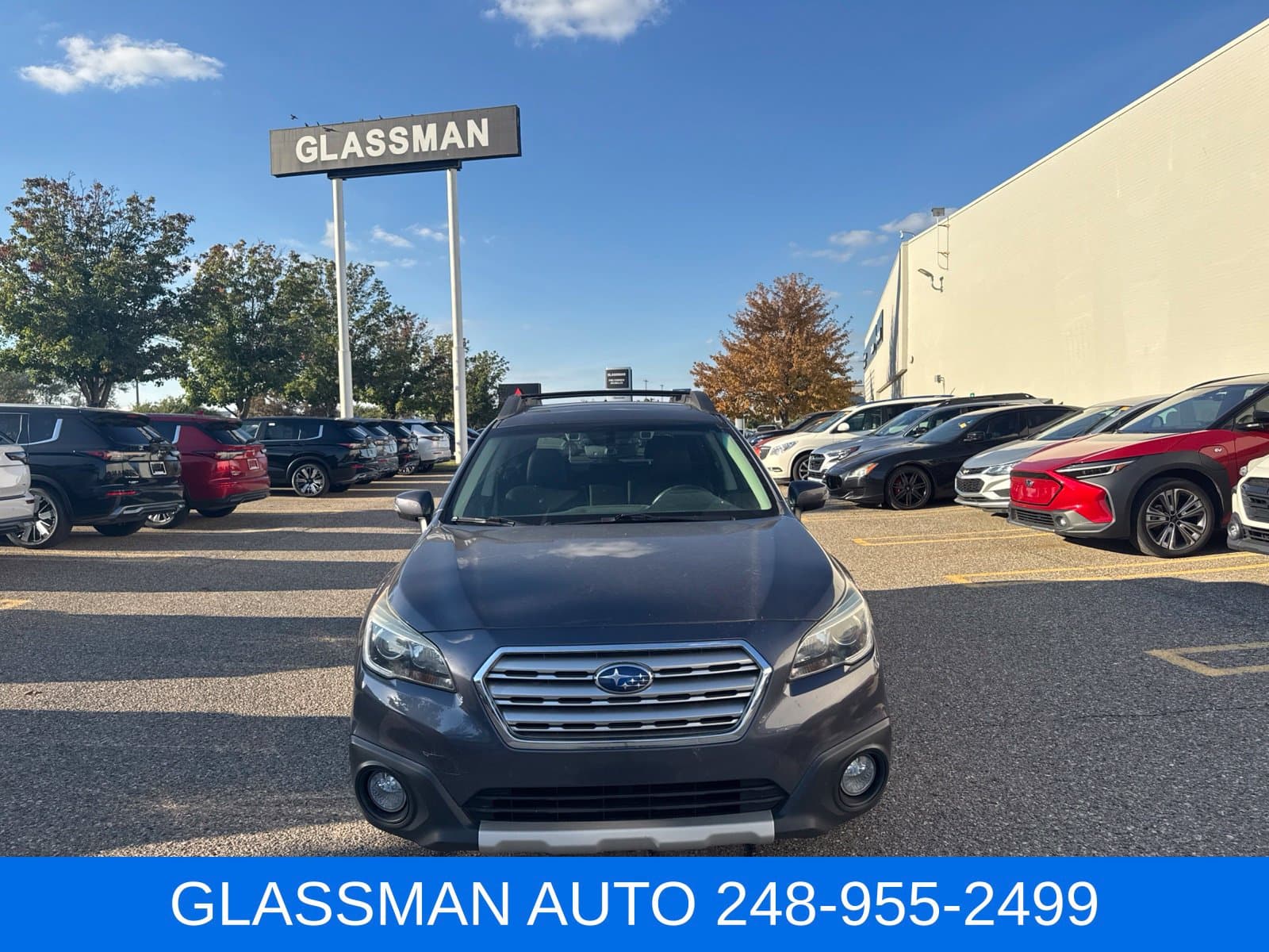 2017 Subaru Outback Base — photo 1 of 8