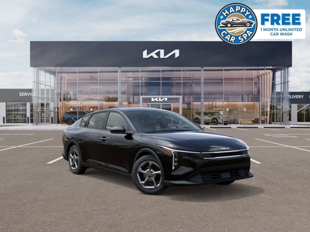 2026 Kia K4 LXS — photo 1 of 15