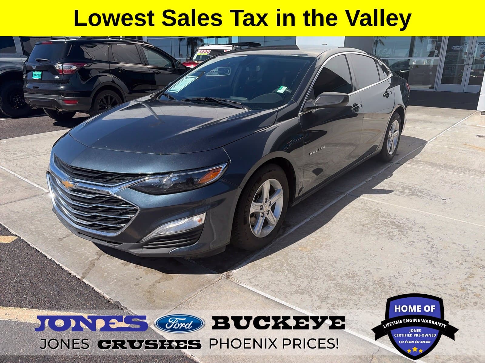 2019 Chevrolet Malibu LS — photo 1 of 12