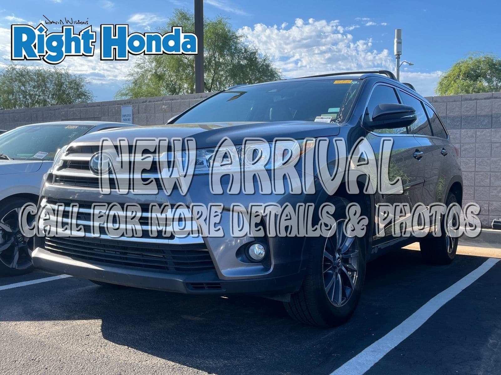 2018 Toyota Highlander XLE — photo 1 of 11