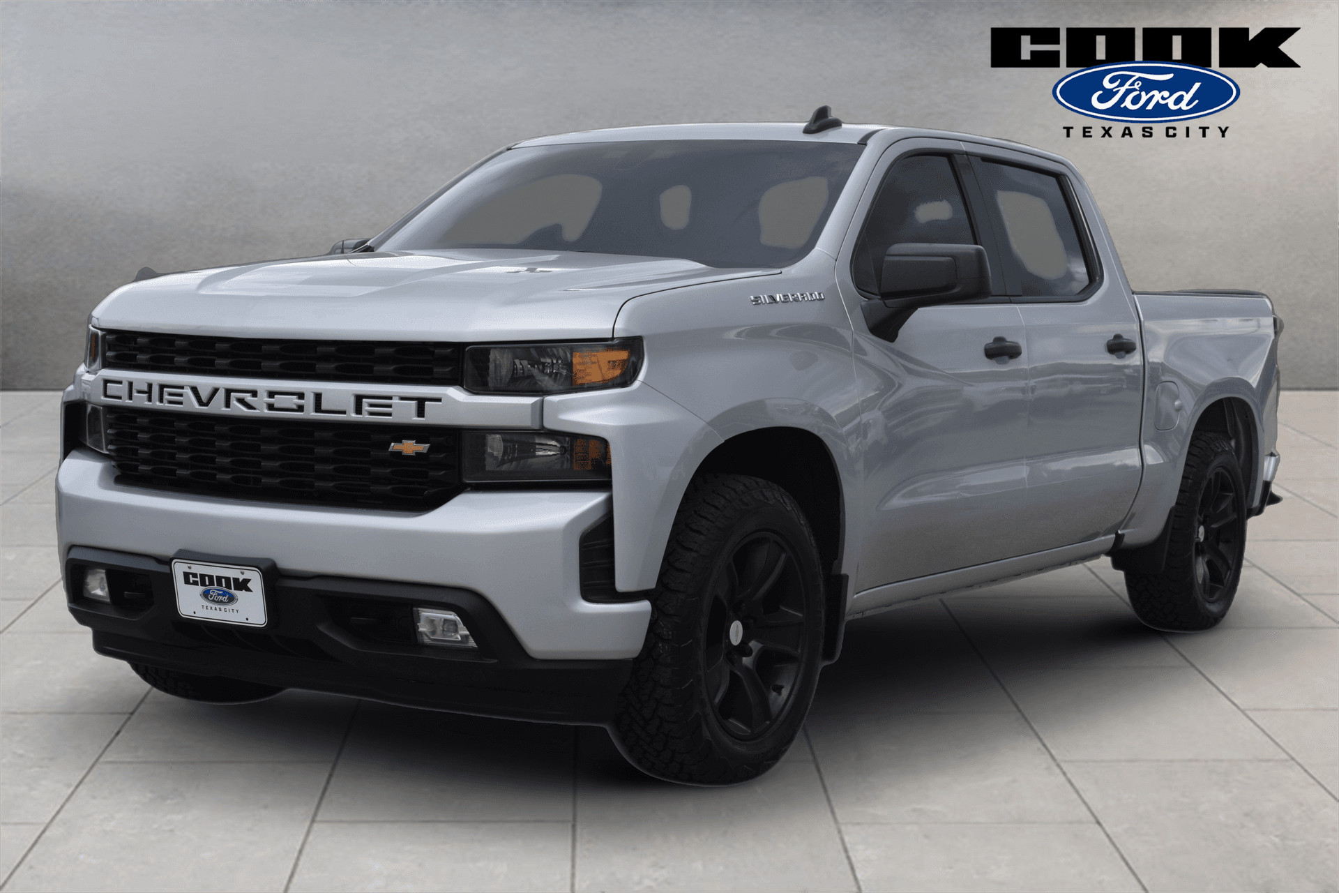 2020 Chevrolet Silverado 1500 Custom — photo 1 of 24