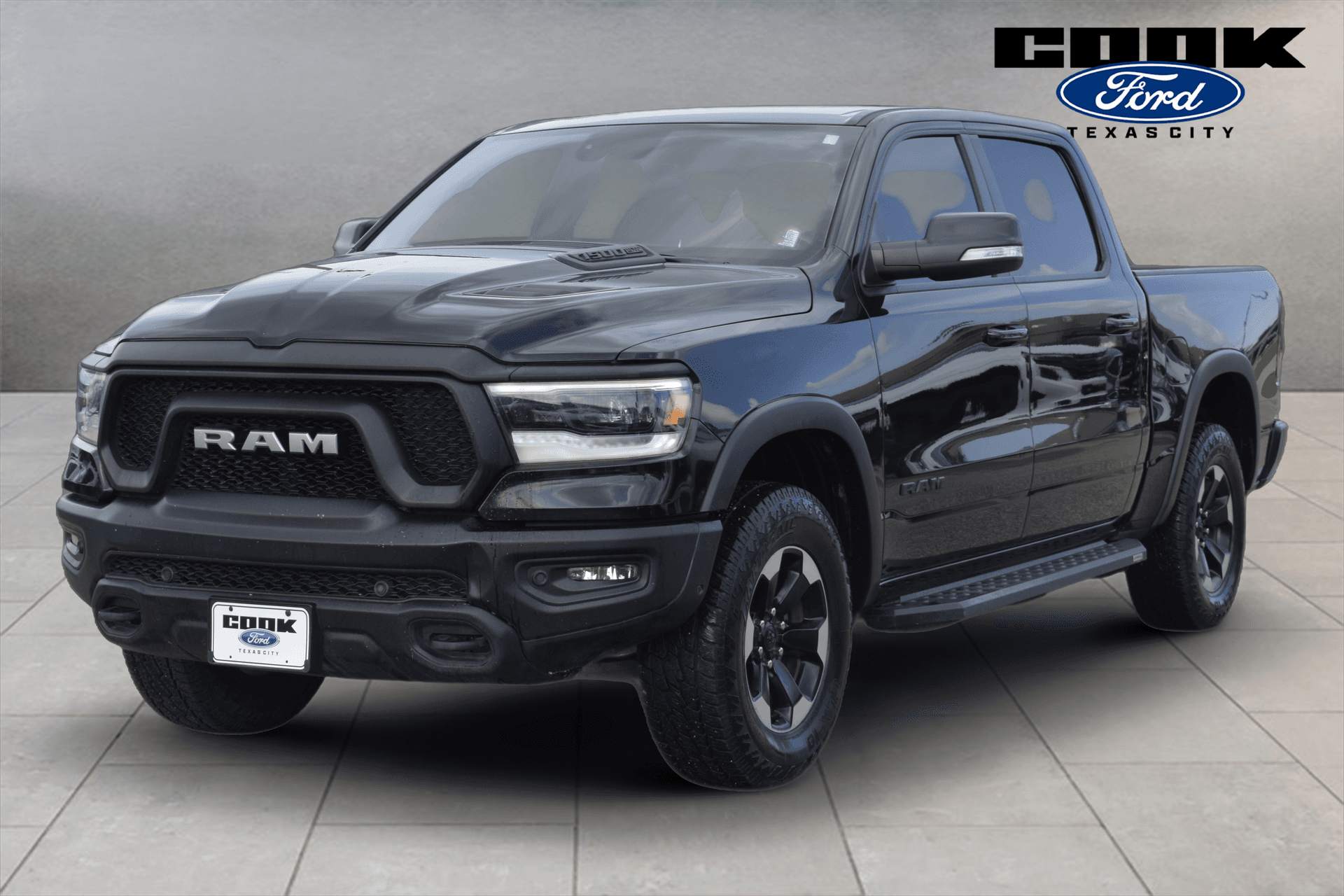 2020 RAM 1500 Rebel — photo 1 of 26