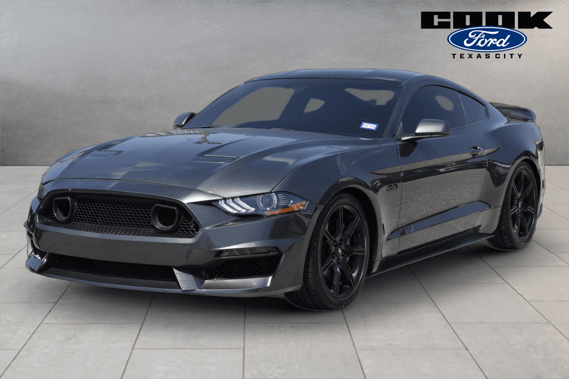 2019 Ford Mustang GT — photo 1 of 24