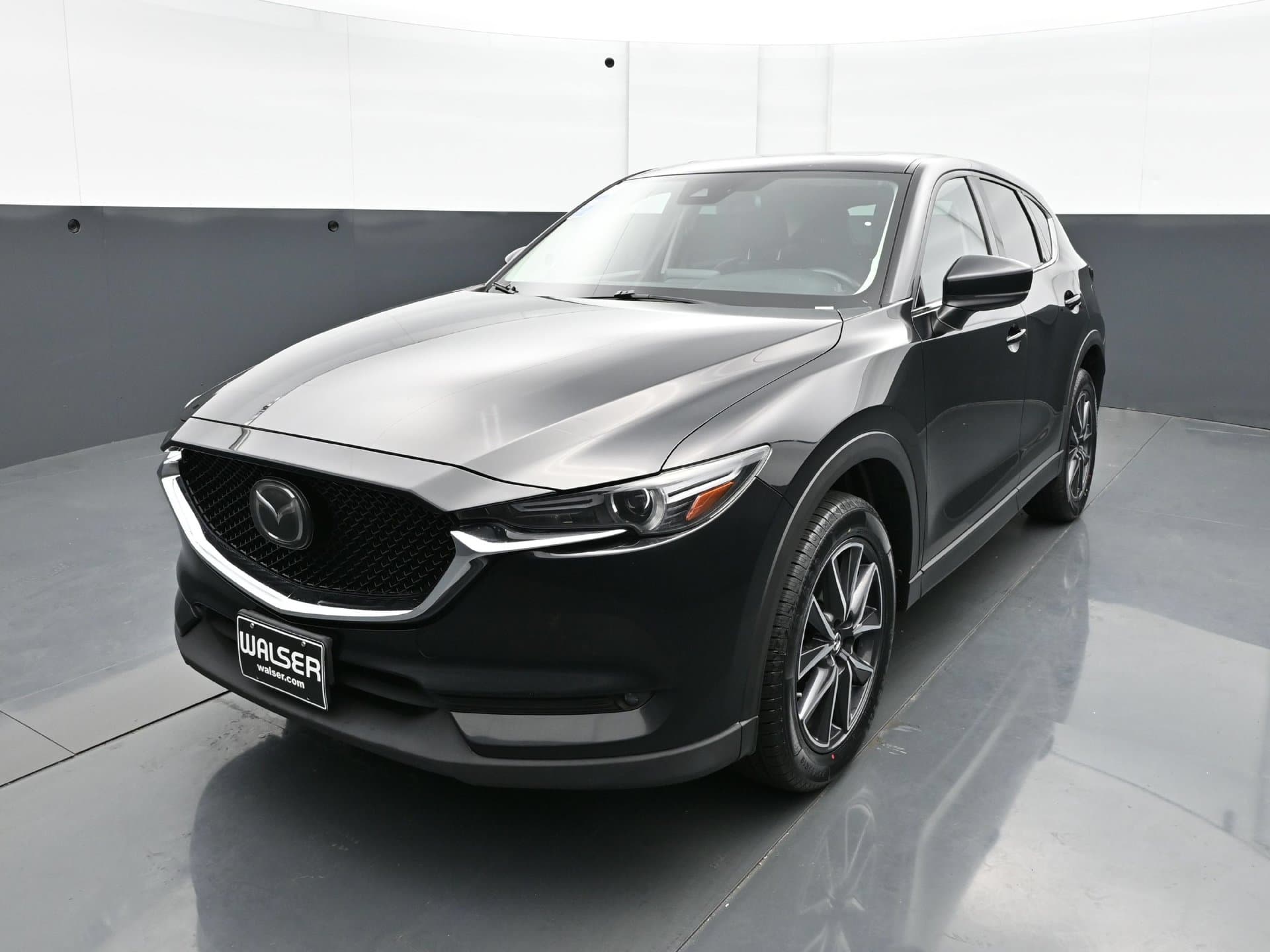 2017 Mazda CX-5 Grand Touring — photo 1 of 47