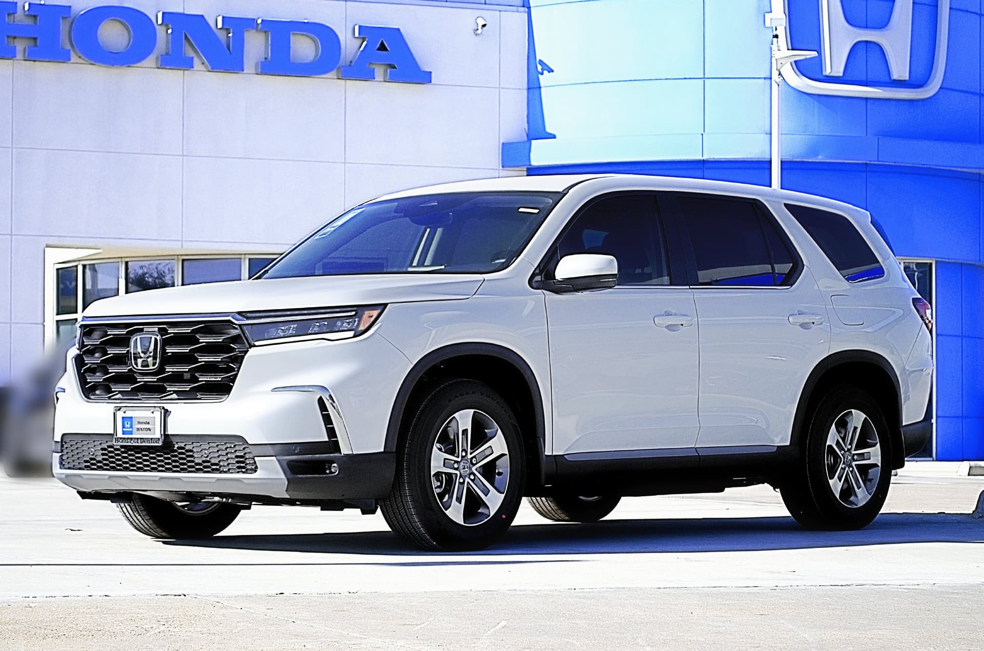 2025 Honda Pilot EX-L — photo 1 of 27