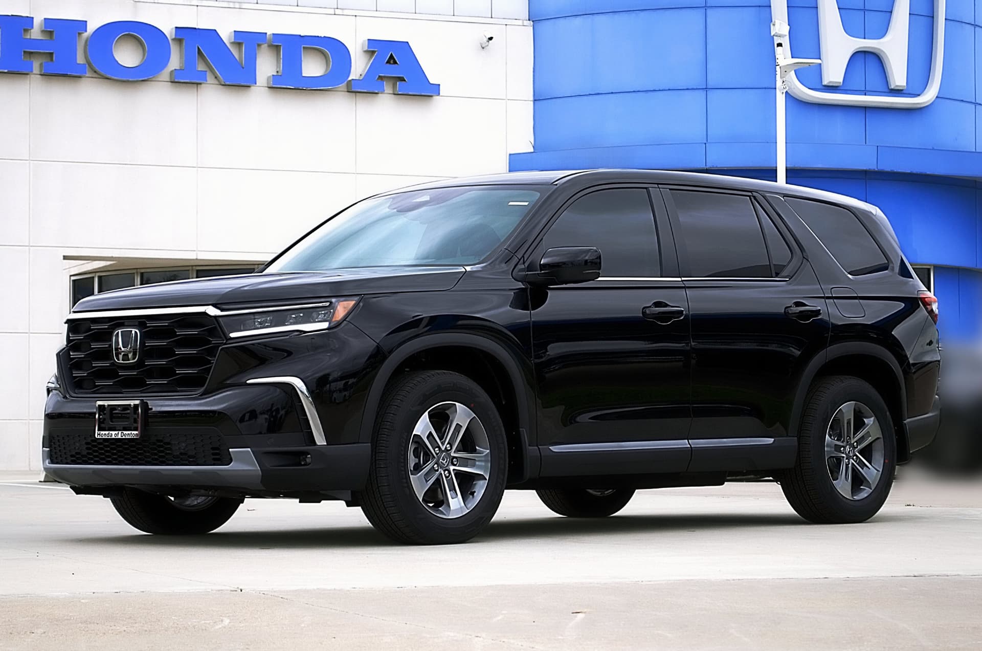 2025 Honda Pilot EX-L — photo 1 of 26