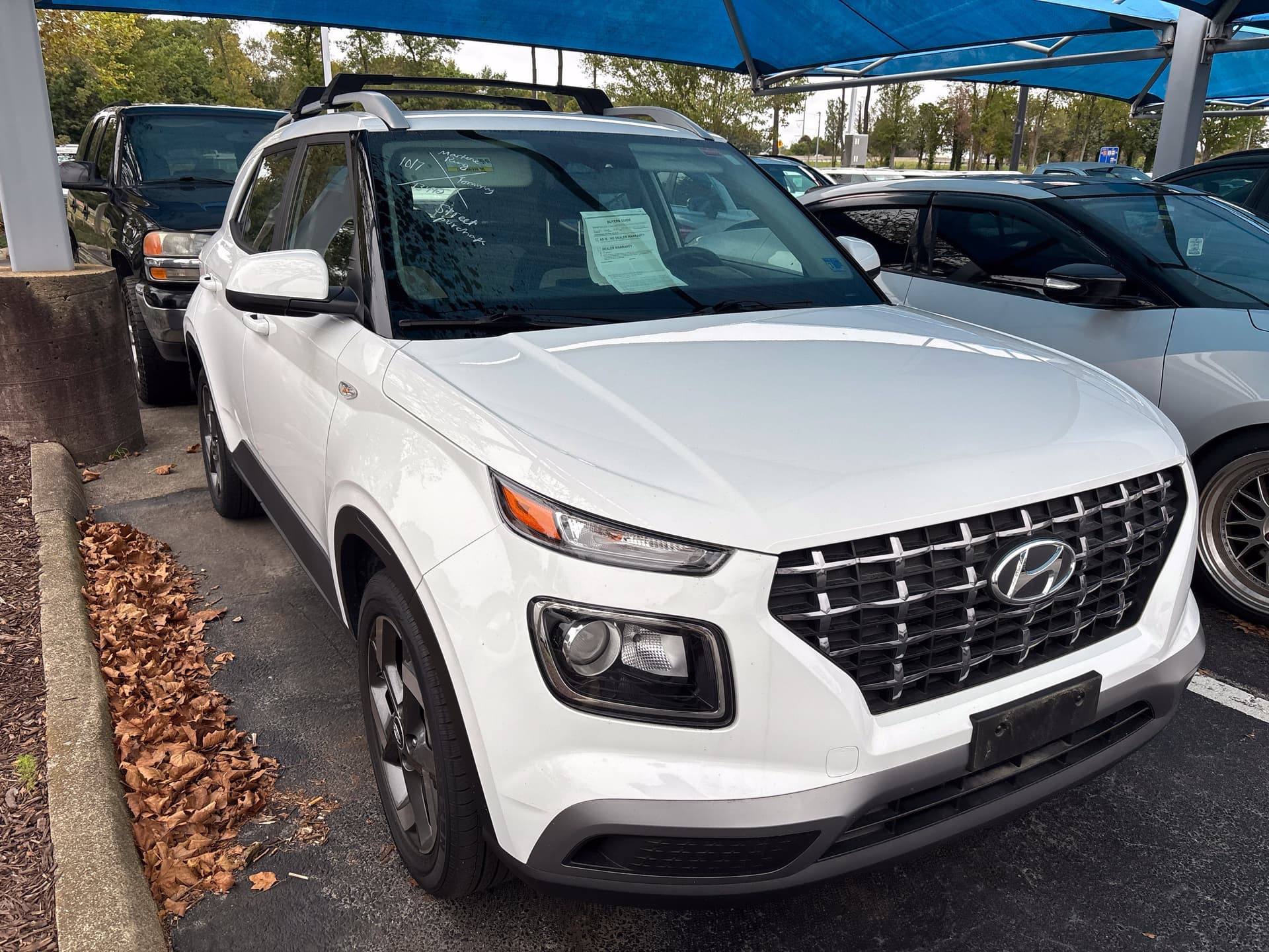 2024 Hyundai Venue SEL — photo 1 of 12
