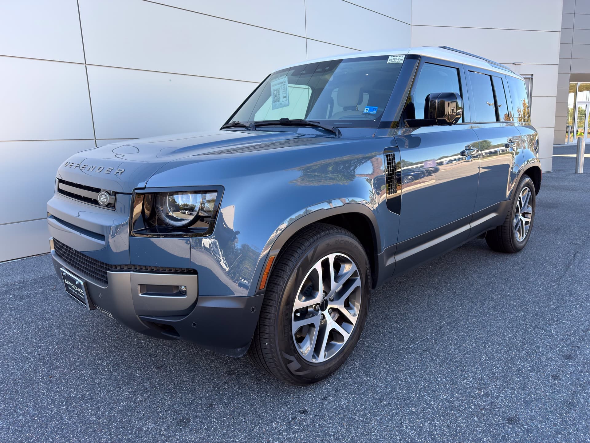 2026 Land Rover Defender S — photo 1 of 18