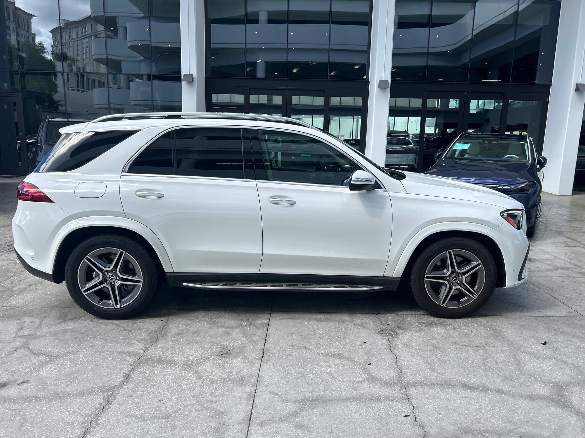 2024 Mercedes-Benz GLE GLE 450 — photo 1 of 4