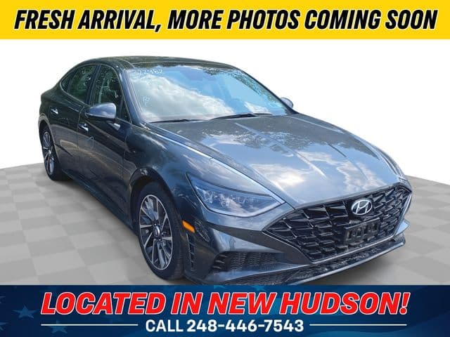 2023 Hyundai Sonata Limited — photo 1 of 6