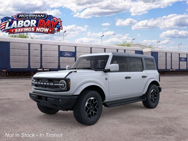 2026 Ford Bronco Outer Banks — photo 1 of 27