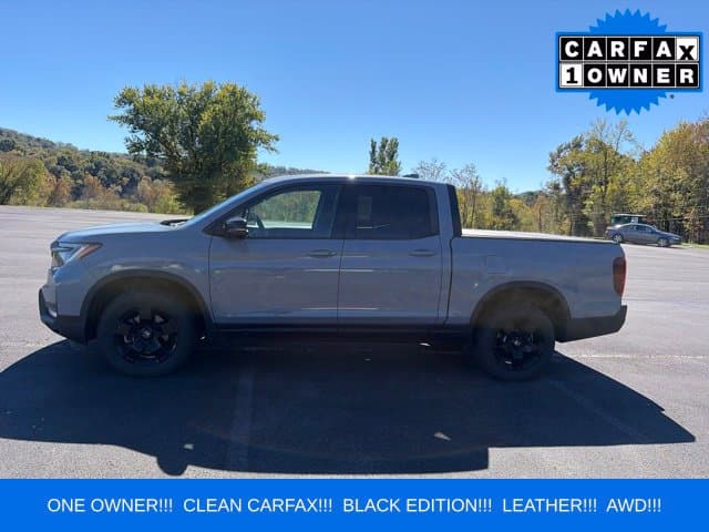 2024 Honda Ridgeline Black Edition — photo 1 of 31