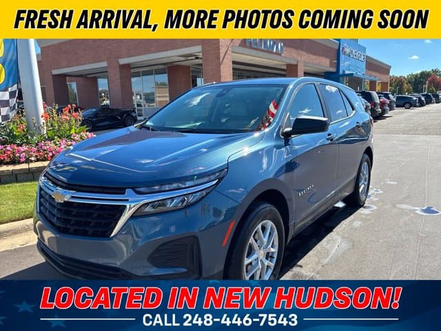 2024 Chevrolet Equinox LS — photo 1 of 8