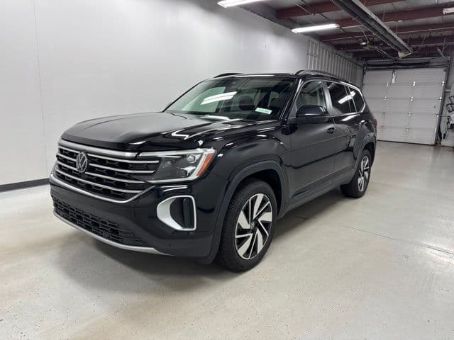 2024 Volkswagen Atlas 2.0T SE w/Technology — photo 1 of 5