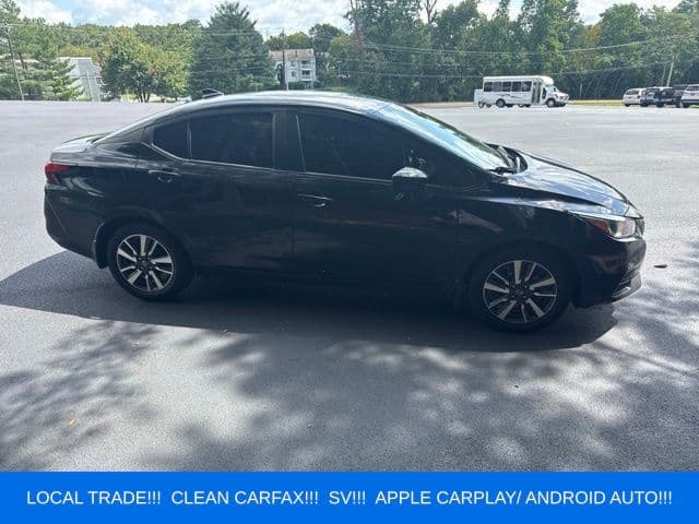 2022 Nissan Versa 1.6 SV — photo 1 of 39