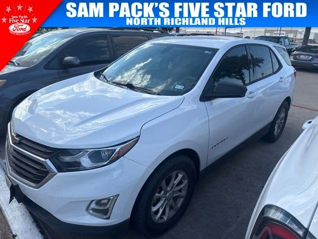2019 Chevrolet Equinox LS — photo 1 of 10
