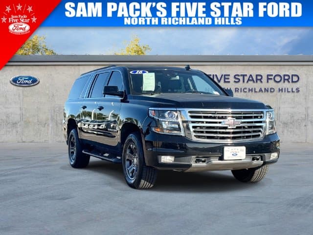 2016 Chevrolet Suburban LT — photo 1 of 35