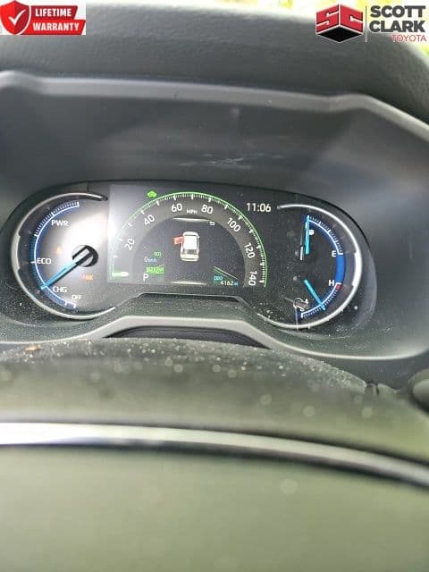 2025 Toyota RAV4 Base — photo 1 of 11