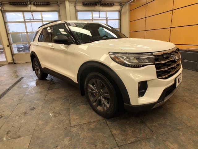 2027 Ford Explorer Base — photo 1 of 25