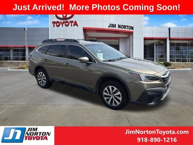 2021 Subaru Outback Premium — photo 1 of 11